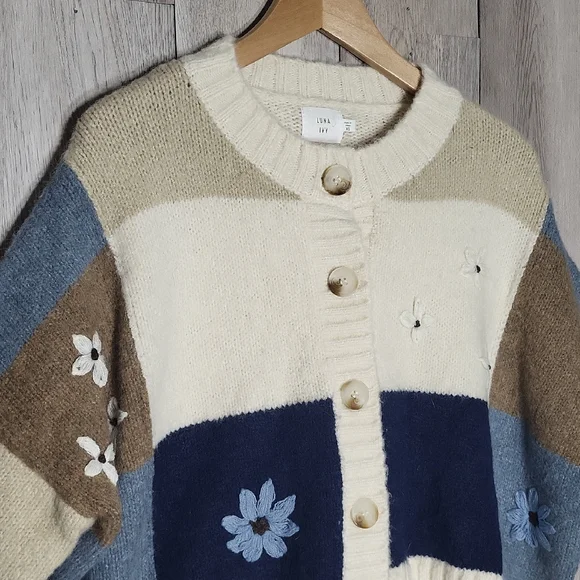 Luna Ivy Anthropologie Women XS Oversized Cardigan Knit Patchwork Floral NWT - Picture 1 of 10